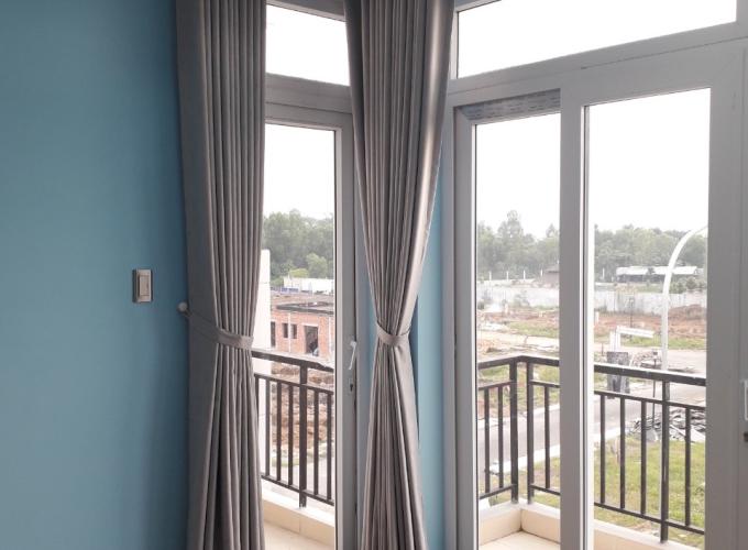 Rèm Chống Nắng HCM: Giải Pháp Hoàn Hảo Cho Không Gian Mát Mẻ, Tiết Kiệm Năng Lượng